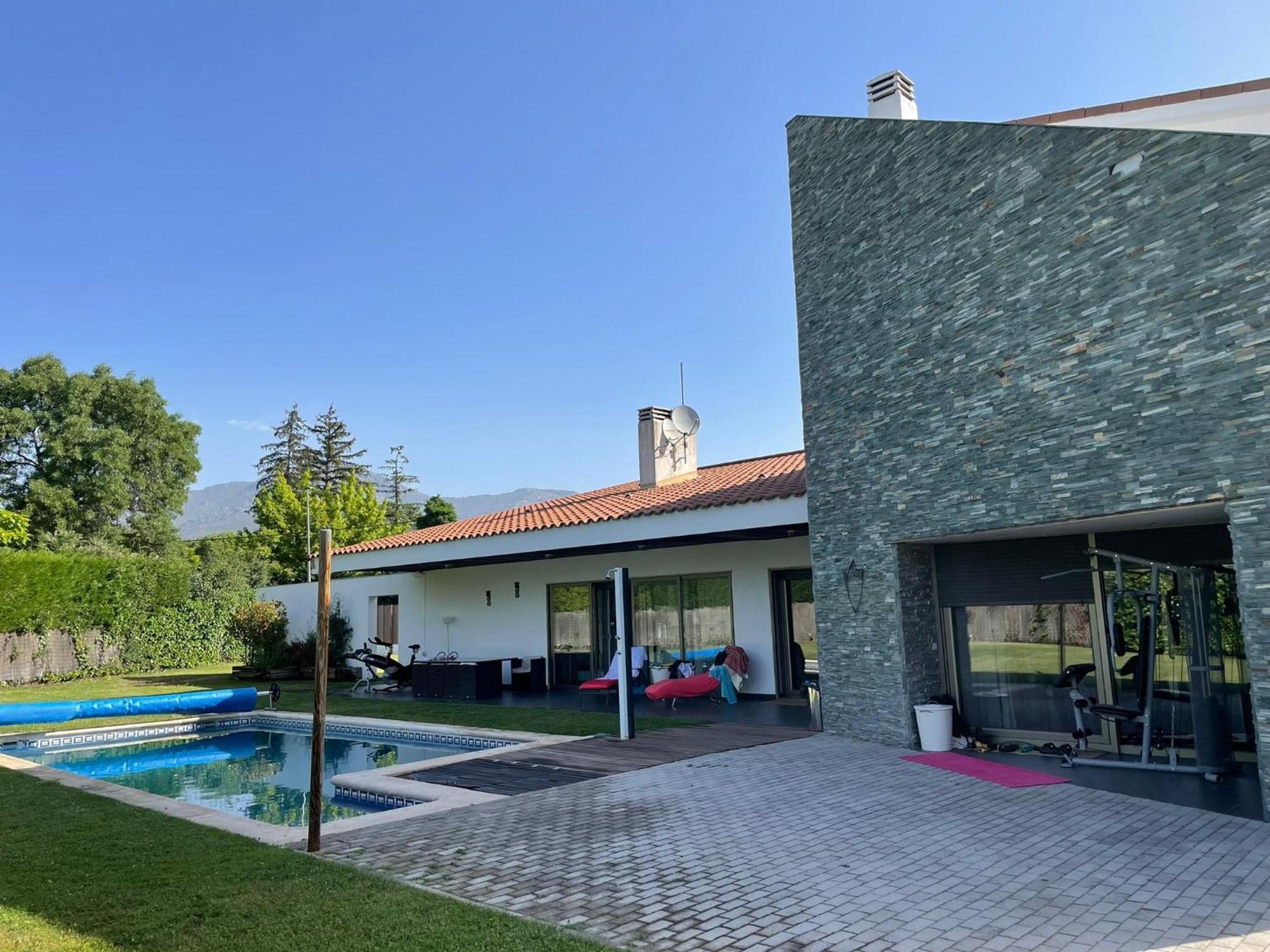 Magnifica Casa Familiar En Moralzarzal Madrid Villa Exterior photo